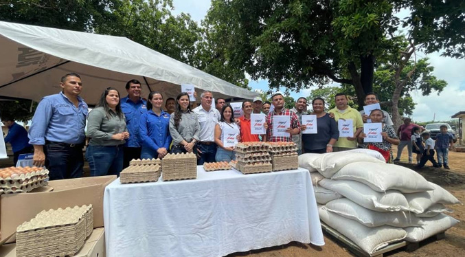 Gobernación certifica programas de impulso a la producción avícola y apícola