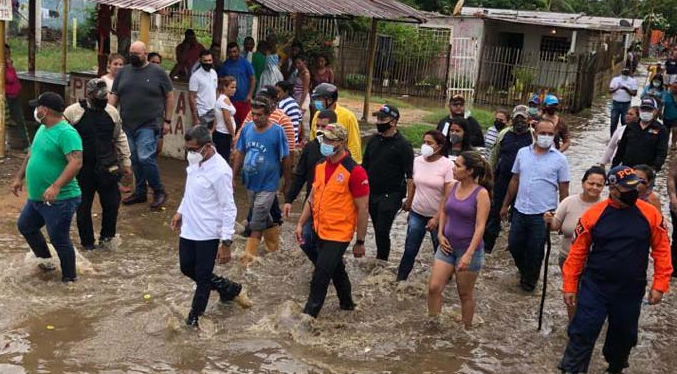 Contabilizan 26 mil familias damnificadas en Venezuela por las lluvias