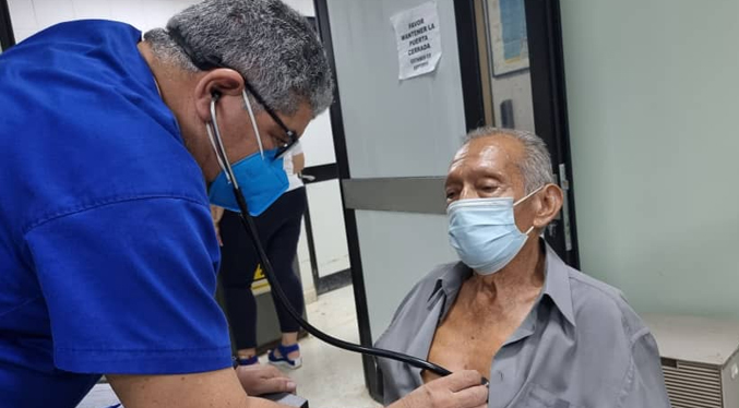 El Hospital Coromoto evalúa a pacientes para implantaciones de marcapasos