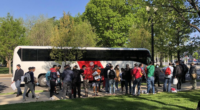 EEUU asegura que expulsión de venezolanos no es por el envío de buses