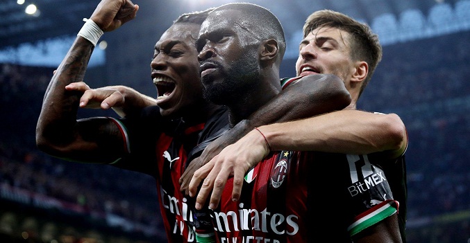El Milan resurge a costa del naufragio de la Juventus