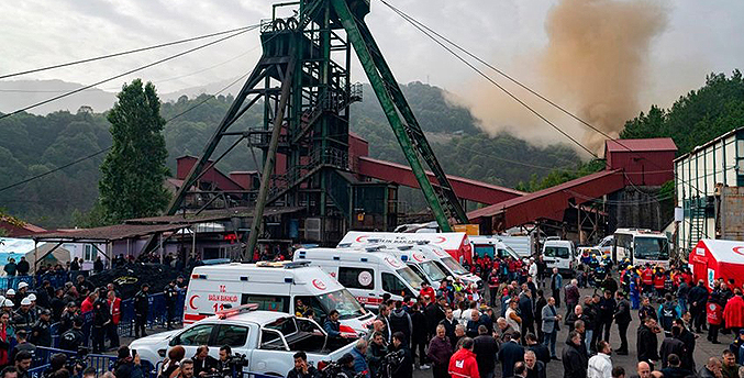 Sube a 41 el número de muertos en el accidente minero en Turquía