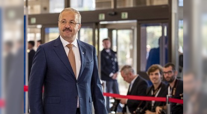 Dimite el ministro de Defensa rumano tras pedir una negociación OTAN-Rusia