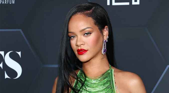 Rihanna regresa después de seis años con el tema de la película Wakanda Forever