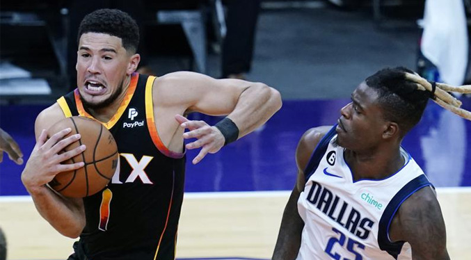 Suns vencen a Mavericks tras superar desventaja de 22 tantos