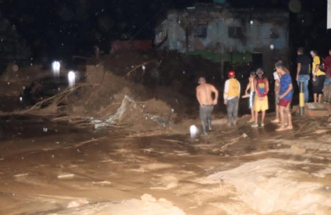 Tragedia: Ya contabilizan 25 muertos y más de 50 desaparecidos por deslave en Las Tejerías