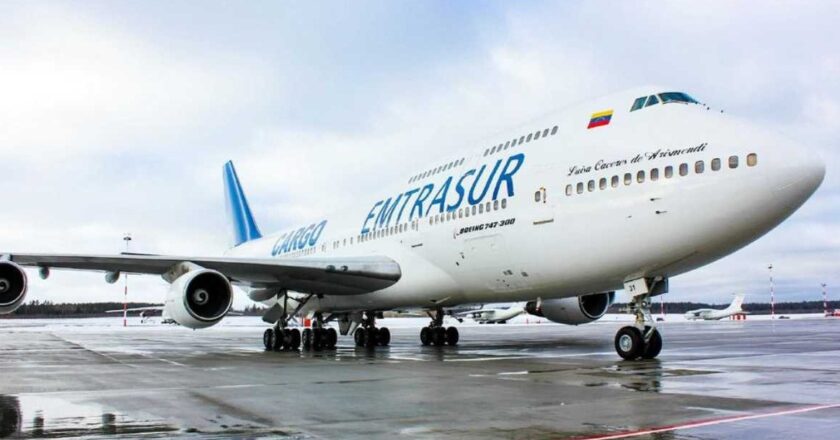 Corte de EEUU pide confiscar el avión venezolano-iraní retenido en Argentina