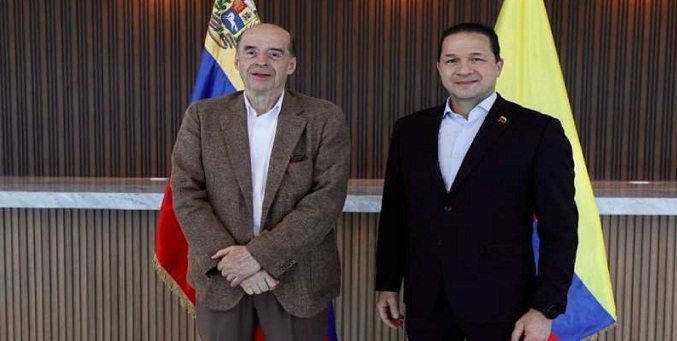 Canciller de Colombia visita Venezuela