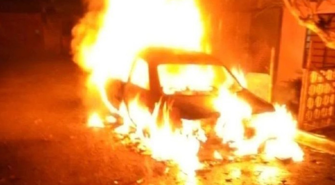 Hombre resulta con quemaduras durante incendio de vehículo en Carabobo