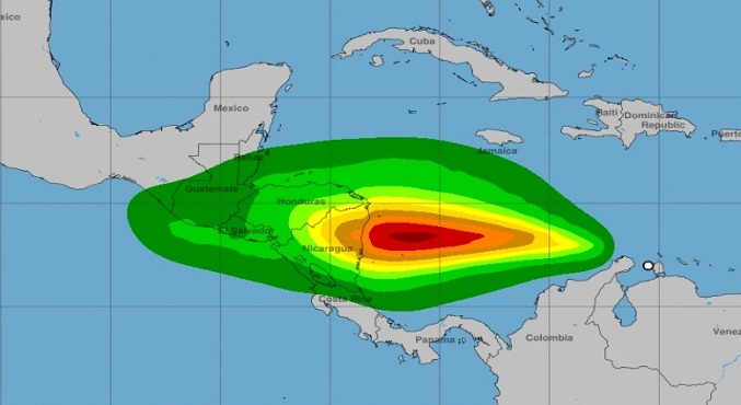Depresión tropical 13 puede convertirse en huracán de categoría 1 este sábado