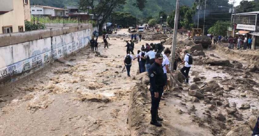 Más de 140 casas afectadas por desbordamiento en El Castaño