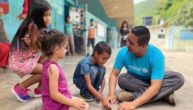 Unicef apoya inicio de clases en Las Tejerías
