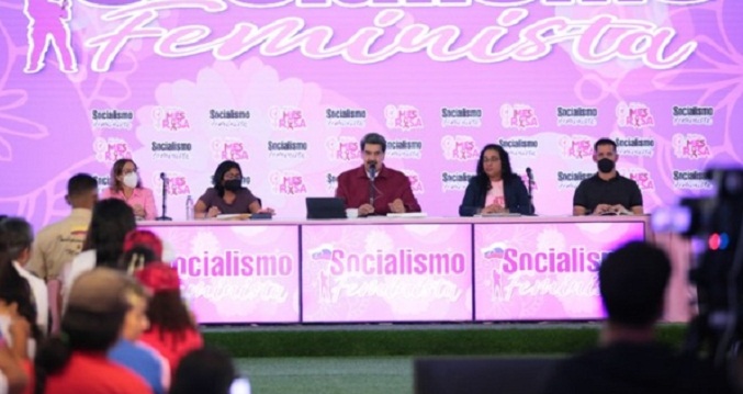 Maduro aprueba créditos relacionados al empredimiento de las mujeres en el país