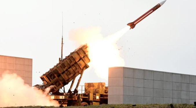 Pionyang dispara artillería cerca de la frontera tras lanzar su último misil