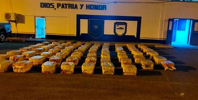 Incautan mil 919 paquetes de droga y arrestan a cuatro colombianos en Panamá