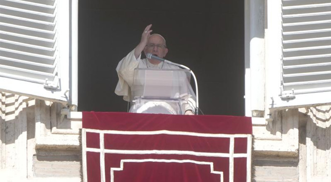 El Papa aplaza consulta sobre el futuro de la Iglesia
