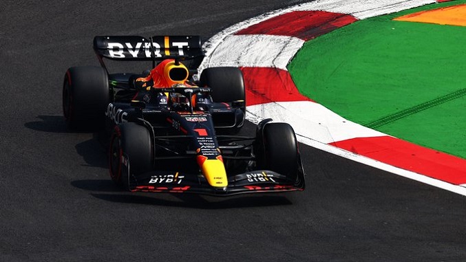 Verstappen consigue la ‘pole position’ en México