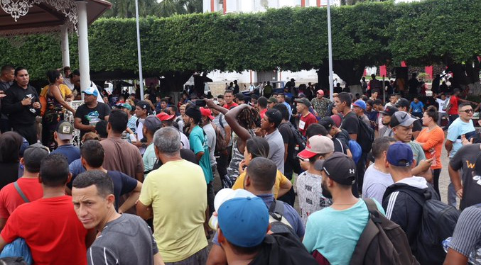 México moviliza hacia la capital a migrantes expulsados ​​de EEUU