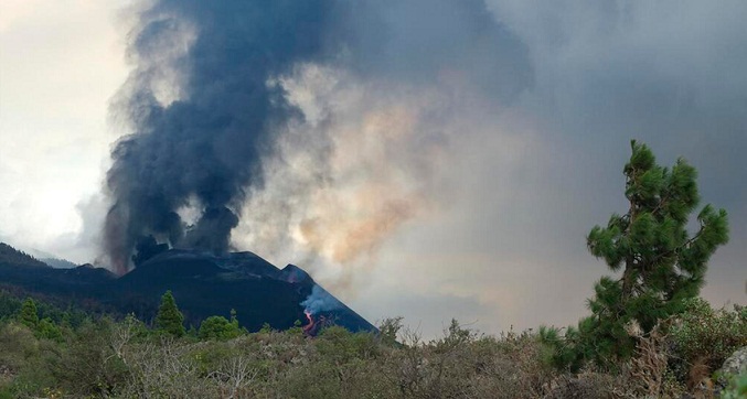 Declaran «alerta amarilla» en el volcán Cotopaxi tras nube de vapor