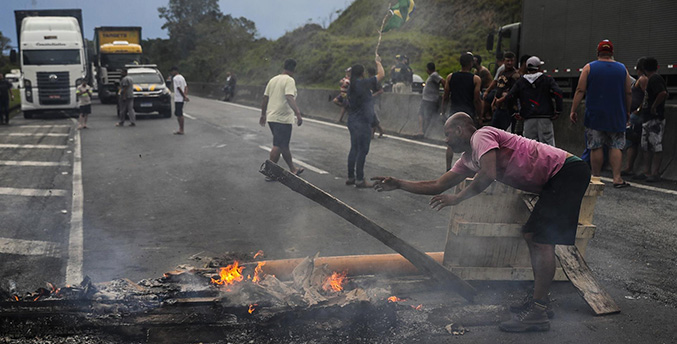 Bloqueos de camioneros se reducen tras mensaje de Bolsonaro