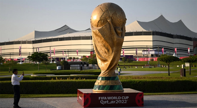 El Mundial de Catar levanta por fin el telón bajo un clima tenso