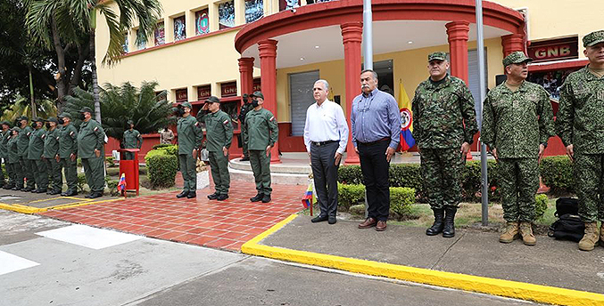 Militares venezolanos y colombianos abordan estrategias para asegurar la frontera