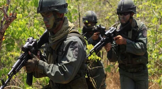 Disidentes de las FARC secuestran a cuatro personas en Colombia