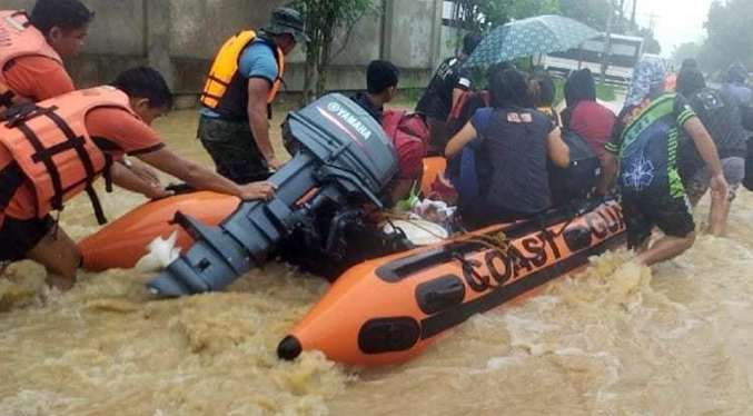 Al menos 121 personas pierden la vida por las inundaciones en Filipinas