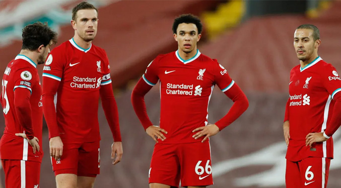 Dueños del Liverpool ponen a la venta al club inglés