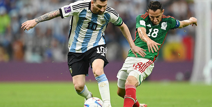 Messi y Enzo rescatan a Argentina