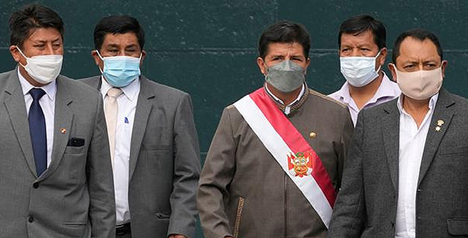 Ministros peruanos rechazan acusación de Congreso para inhabilitar a Castillo
