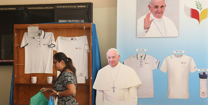 Los católicos se preparan para la primera visita del Papa en Baréin