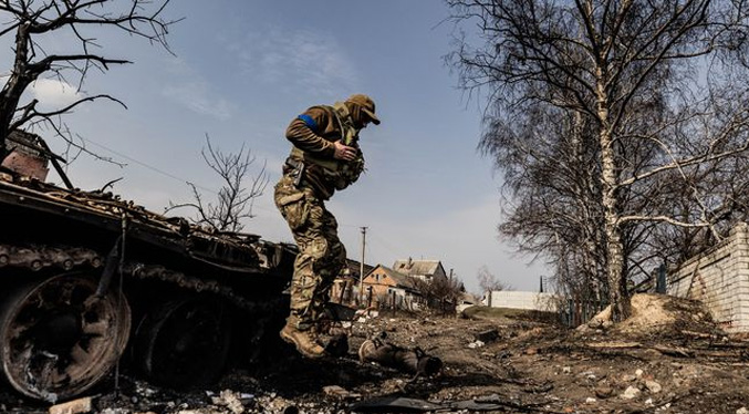 El ejército de Rusia anuncia que se retira de la ciudad Jersón en Ucrania