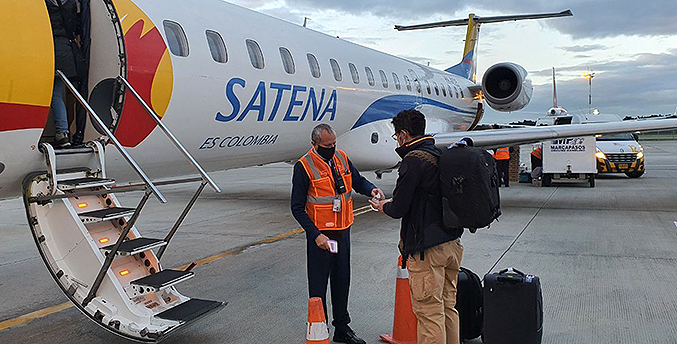 Canciller colombiano asegura que Satena no puede realizar vuelos Bogotá-Caracas