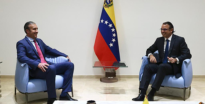 Venezuela firmará nuevos contratos para impulsar producción petrolera en empresas mixtas