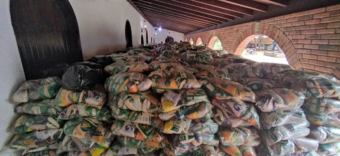 Distribuyen casa a casa otras 594 toneladas de alimentos a comunidades de Mara