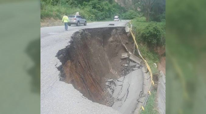 Cerrada vía de los túneles en Mérida tras desplome de la autopista