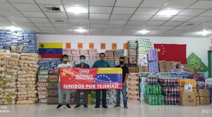 Comunidad china de Monagas envía 8 toneladas de alimentos a familias de Las Tejerías