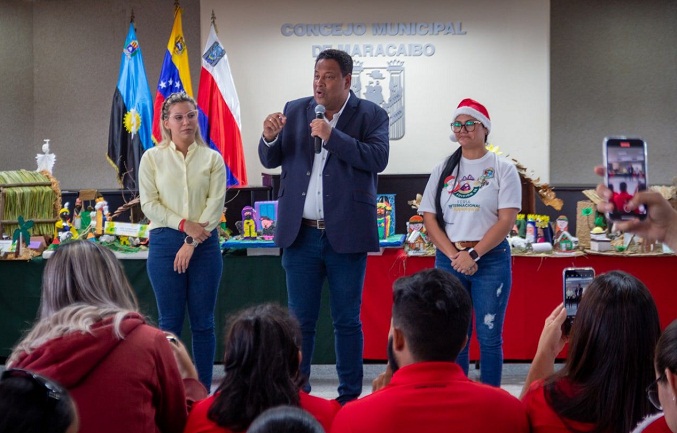 Alcaldía de Maracaibo reúne a niños en la expo ‘La magia de la Navidad llega con alegría’