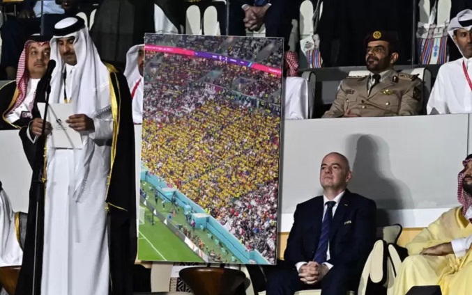 Hinchas le gritan al emir de Catar que quieren cerveza en el Mundial (Video)