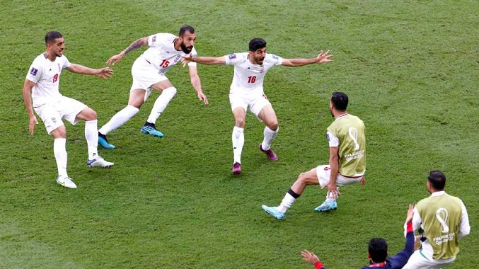 Catar 2022: Irán con dos goles en la prolongación mantiene el sueño mundialista