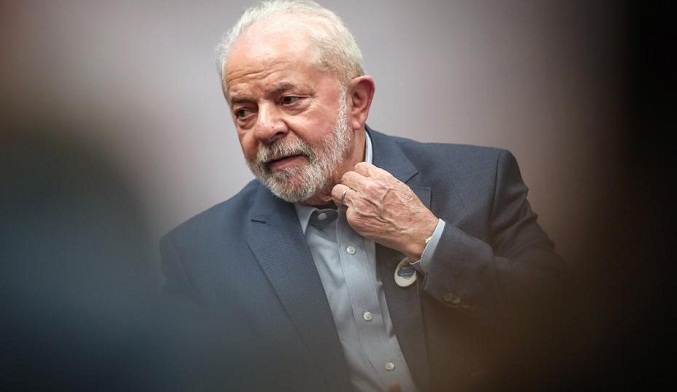 Los médicos de Lula le retiraron una lesión en la laringe