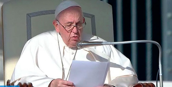 Papa Francisco: La misión de los seminarios no es formar “súper hombres”