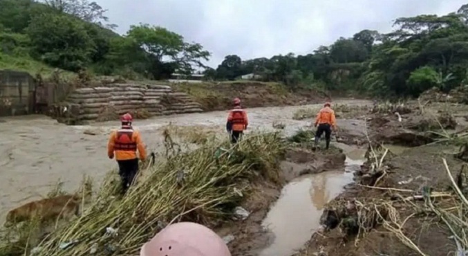 Hallan el cuerpo de hombre arrastrado por quebrada en Táchira