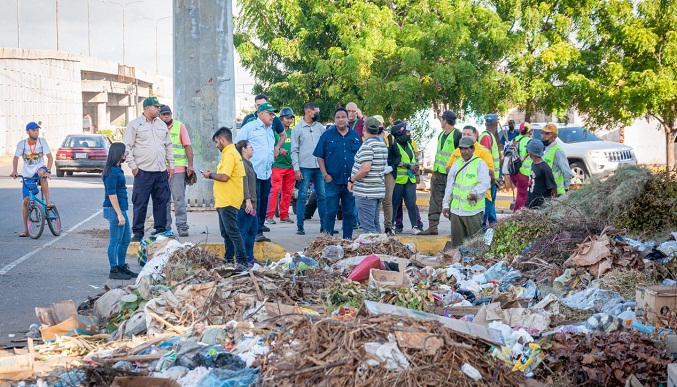 Alcalde inspecciona «puntos críticos» de recolección de desechos sólidos en Maracaibo