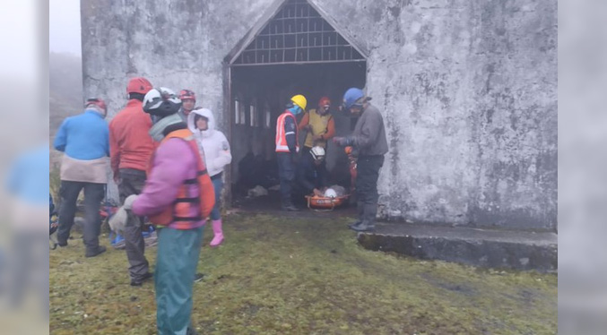Órganos de seguridad rescatan a dos escaladoras lesionadas en Mérida
