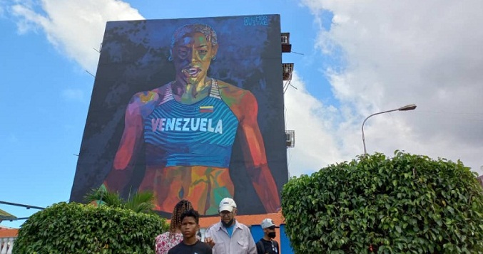 Develan mural en homenaje a Yulimar Rojas (Video)