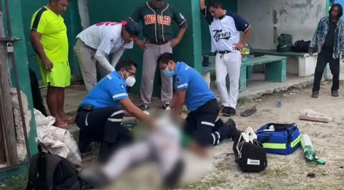 Acribillan a un beisbolista mexicano durante un pleno juego