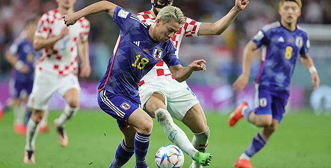 Croacia avanza a cuartos al derrotar a Japón en los penaltis