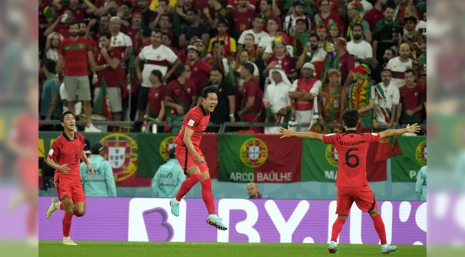 Surcorea vence 2-1 a Portugal y logra pasar a la siguiente fase